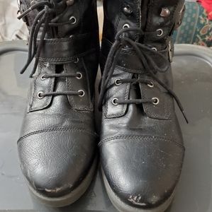 Black cliffs white mountain calf boots